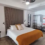 San Miguel Deluxe Ii - *